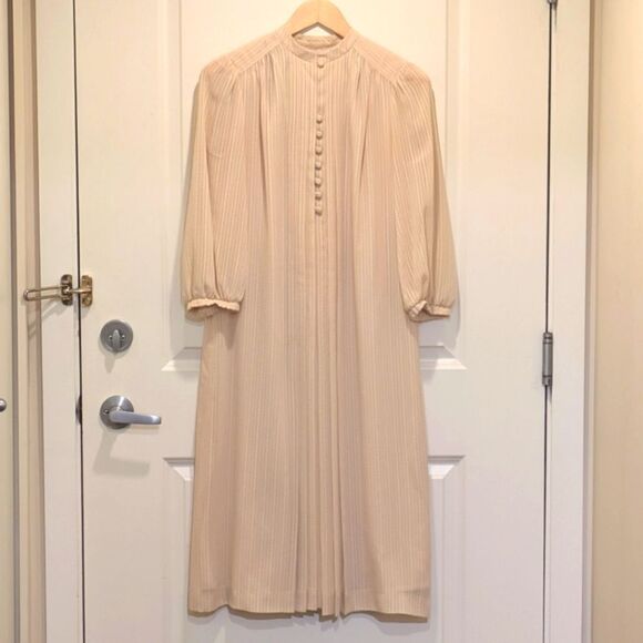 Late 70s Maak Modell 38 Button Front Kaftan with Pleated Details - Picture 1 of 12